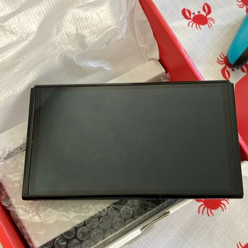 Nintendo Switch OLED Console - white with 2 additional controllers Preowned